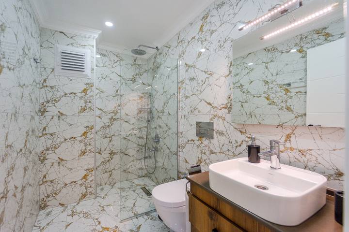 Villa Destan ortak kullanım banyo ve WC
