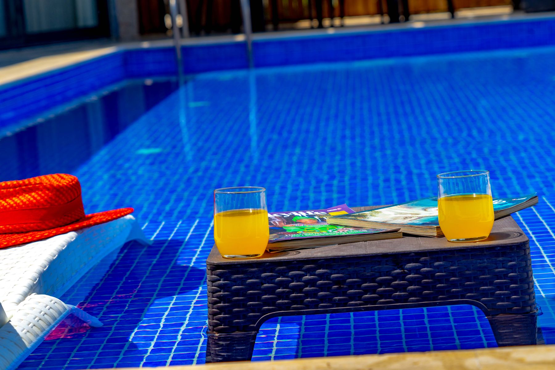 Villa Safira BBQ ve havuz alanı