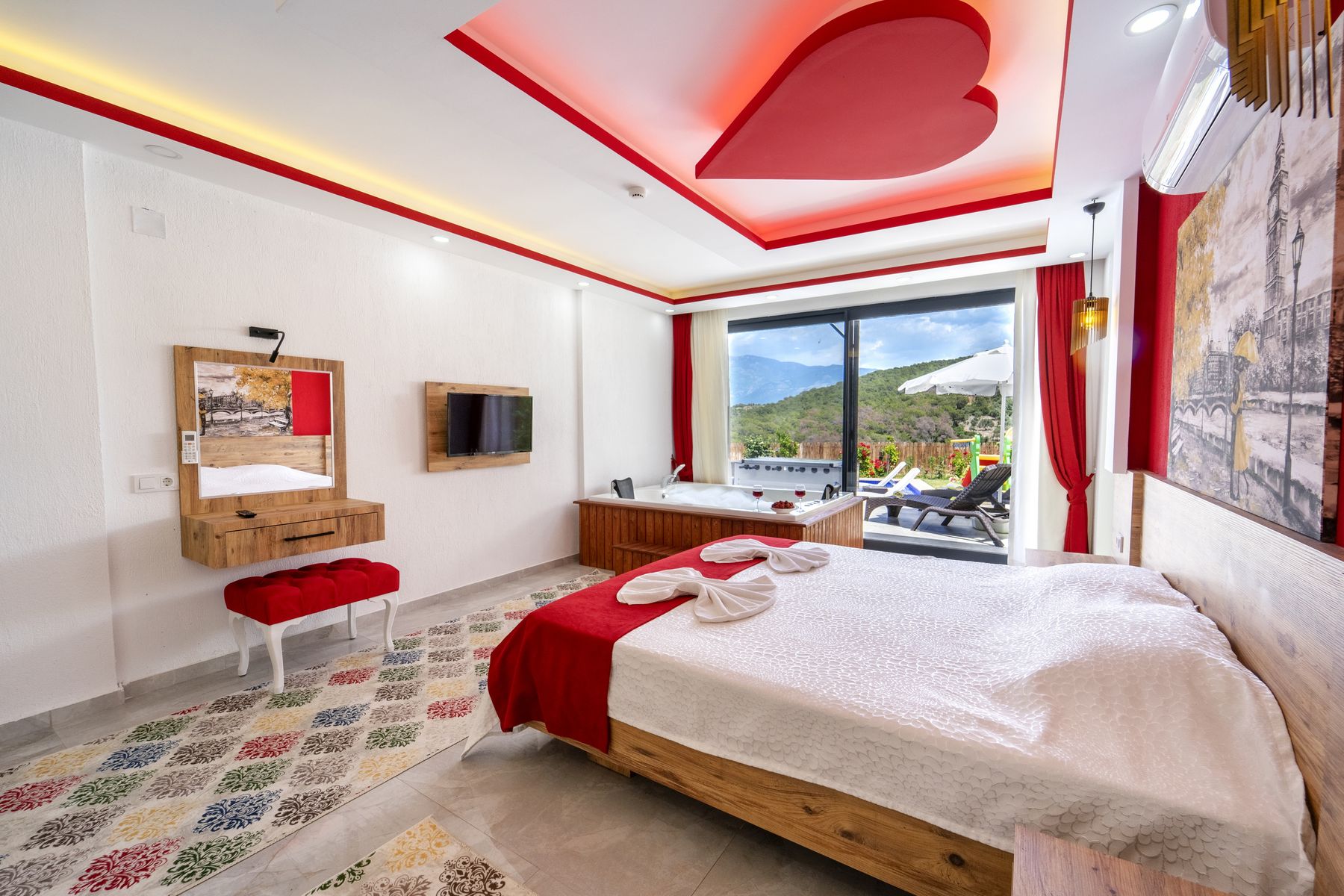 Villa Safira havuz geniş açı görünüm