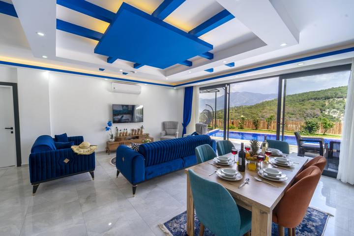 Villa Safira salon ve yemek alanı
