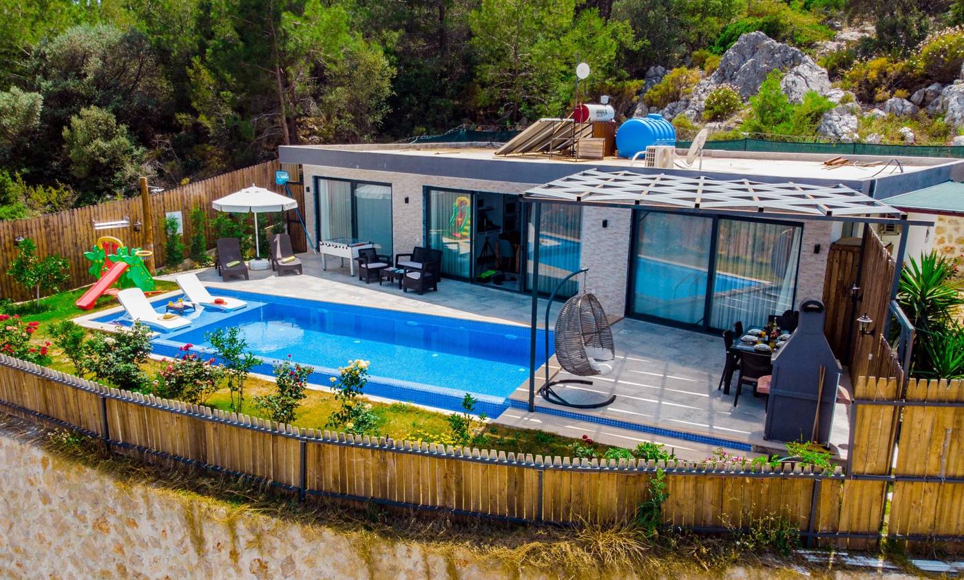 Patara Kaş Villa Safira özel havuzu ve dış yaşam alanı